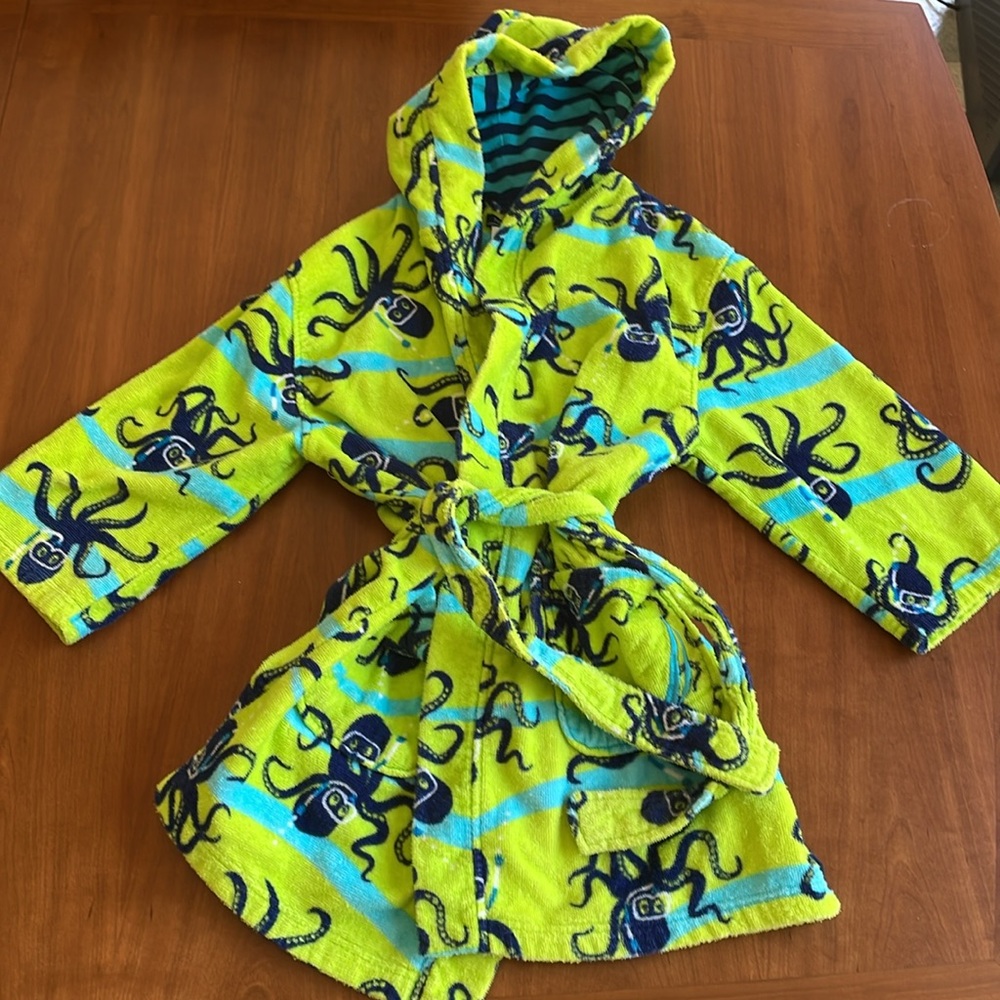 Children’s size medium 7/8 Nautica, Terry Cotton Bath Swim Robe octopus design
